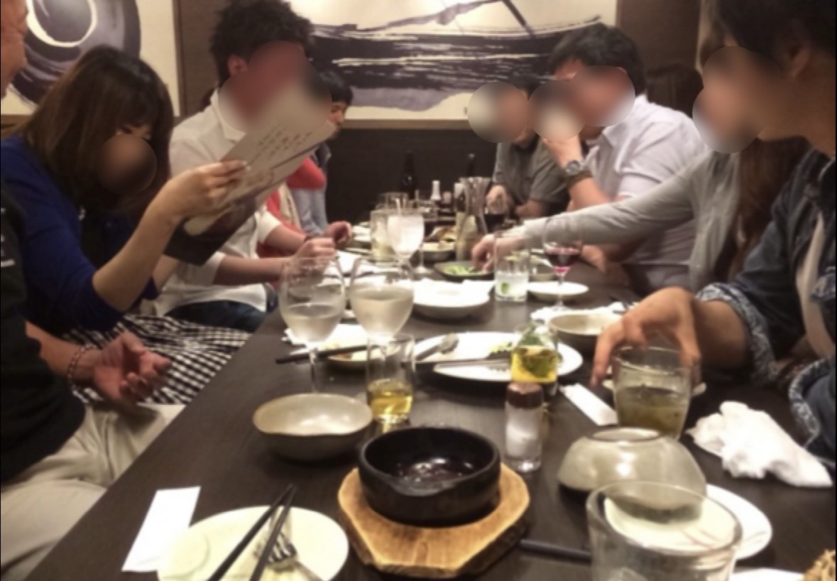 ハイクオリティ会大阪で食事を楽しむ参加者